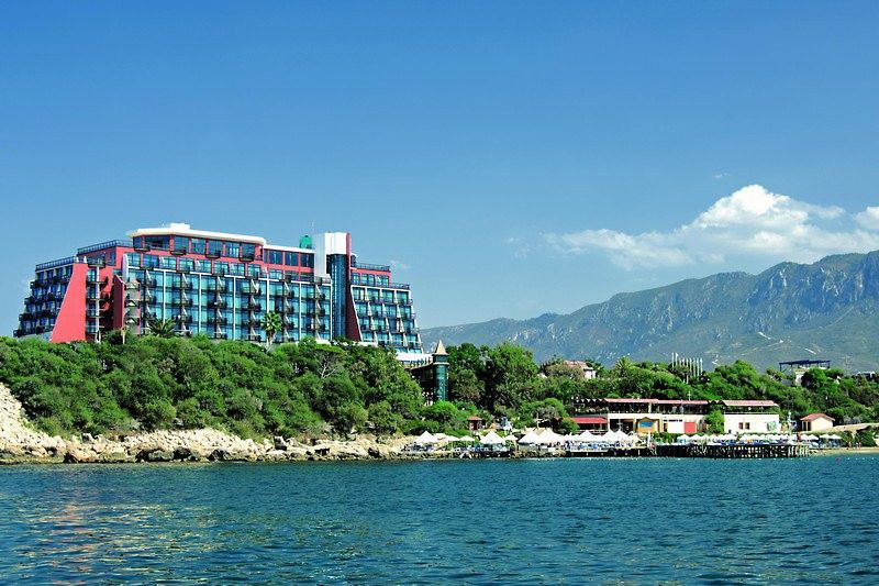 Merit Crystal Cove Hotel Casino & Spa Kyrenia  Exterior photo